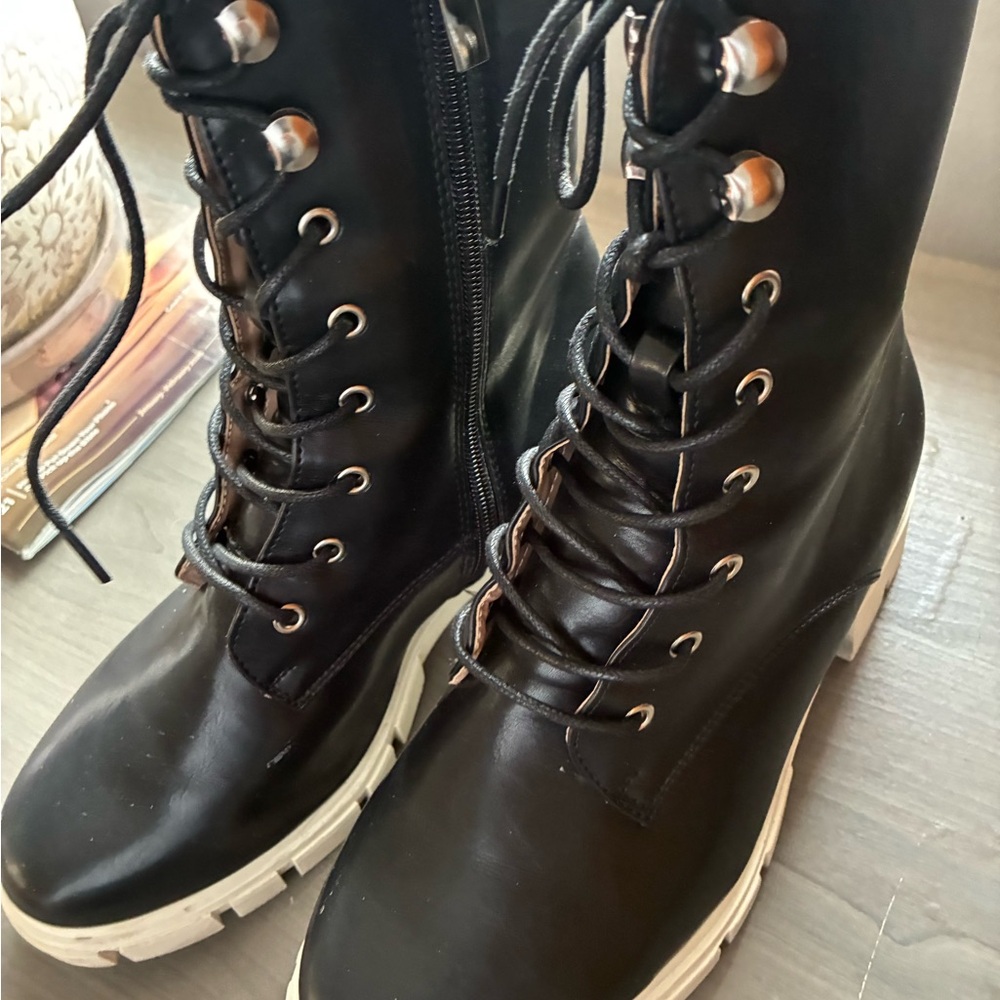 Black Lace-Up Women's Boots